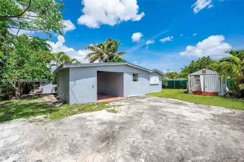 11950 SW 182nd Terrace Miami FL 33177