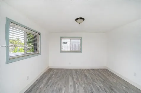 11950 SW 182nd Terrace Miami FL 33177
