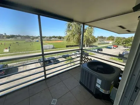 17001 NE 13th Avenue Miami FL 33162