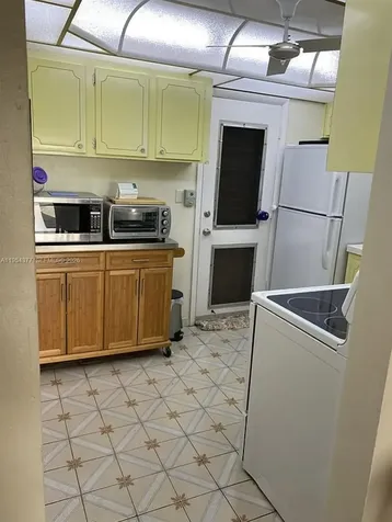 17001 NE 13th Avenue Miami FL 33162