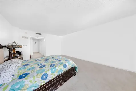 19370 Collins Avenue Sunny Isles Beach FL 33160