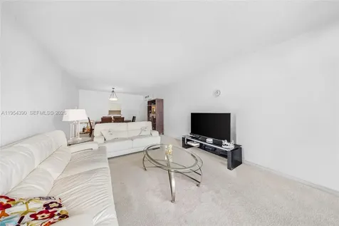 19370 Collins Avenue Sunny Isles Beach FL 33160