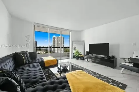19195 NE 36th Court Aventura FL 33180