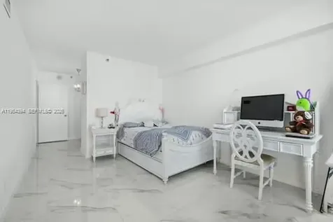 19195 NE 36th Court Aventura FL 33180