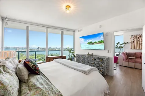 888 Biscayne Boulevard Miami FL 33132