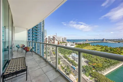 888 Biscayne Boulevard Miami FL 33132