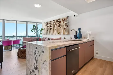 888 Biscayne Boulevard Miami FL 33132