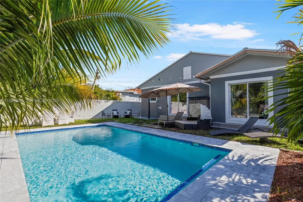 1041 NW 73rd Street Miami FL 33150