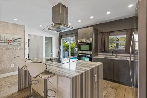 1041 NW 73rd Street Miami FL 33150