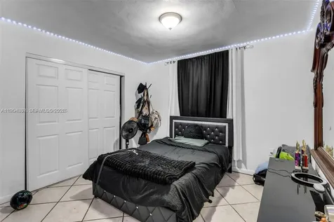 10000 NW 80th Court Hialeah FL 33016