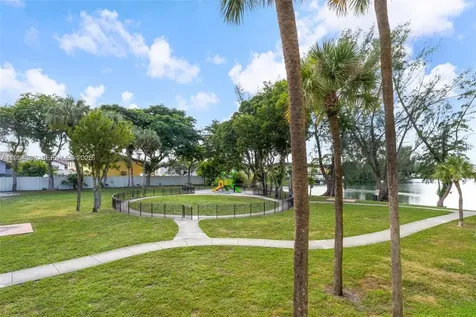 10000 NW 80th Court Hialeah FL 33016