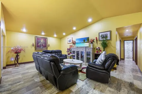 13850 SW 285th Terrace Homestead FL 33033