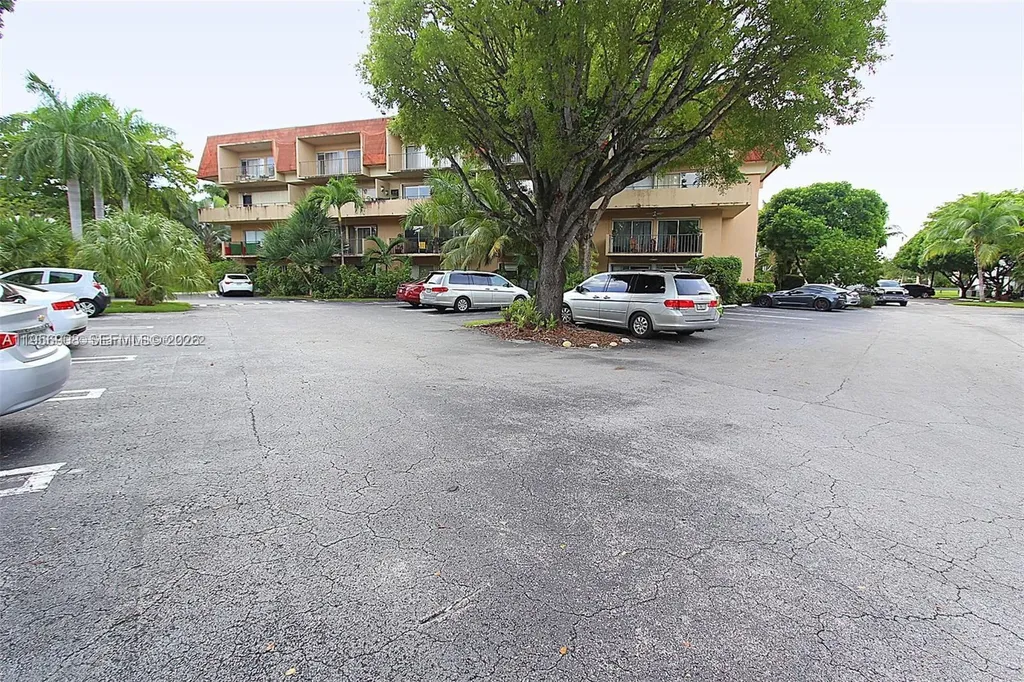 7900 Camino Circle Miami FL 33143