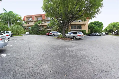 7900 Camino Circle Miami FL 33143