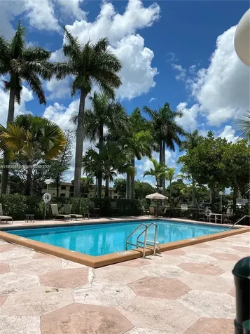 7900 Camino Circle Miami FL 33143