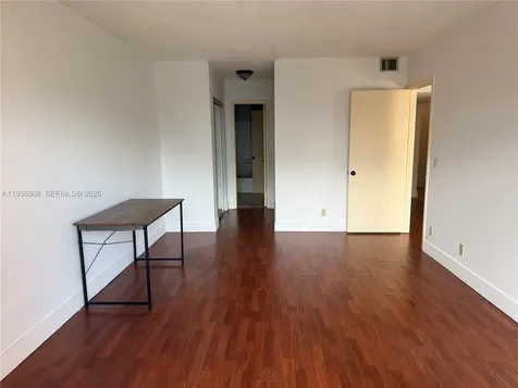 7900 Camino Circle Miami FL 33143