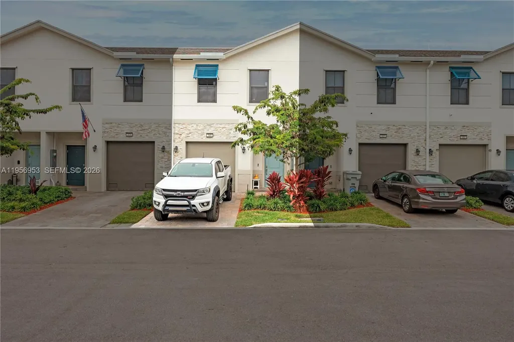 369 NW 8th Court Pompano Beach FL 33060