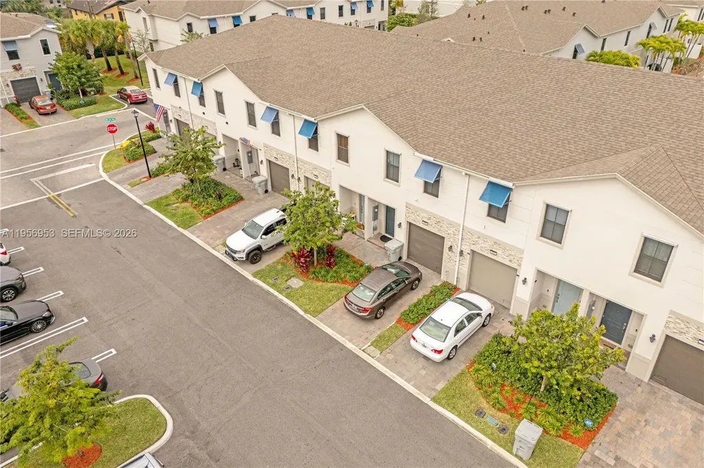 369 NW 8th Court Pompano Beach FL 33060