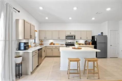 369 NW 8th Court Pompano Beach FL 33060