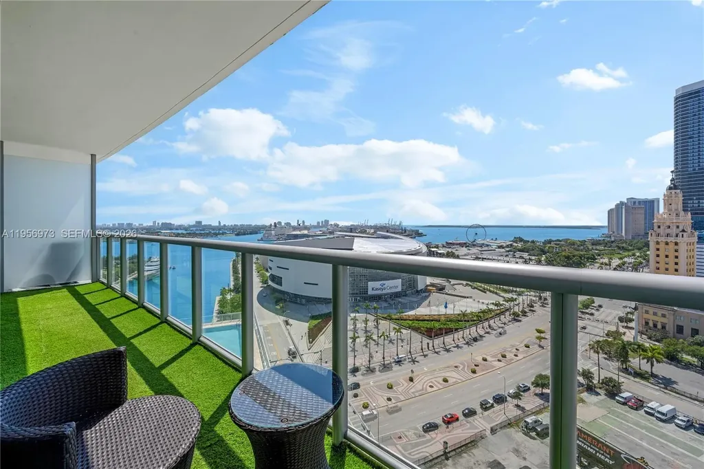 888 Biscayne Boulevard Miami FL 33132