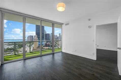 888 Biscayne Boulevard Miami FL 33132
