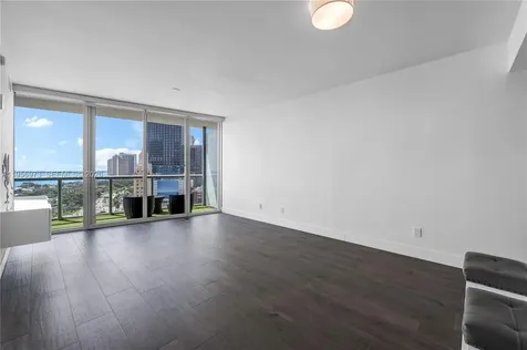 888 Biscayne Boulevard Miami FL 33132