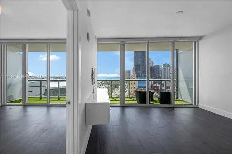 888 Biscayne Boulevard Miami FL 33132