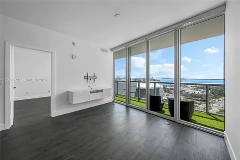 888 Biscayne Boulevard Miami FL 33132