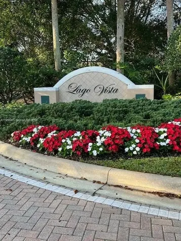 4746 Lago Vista Drive Coconut Creek FL 33073