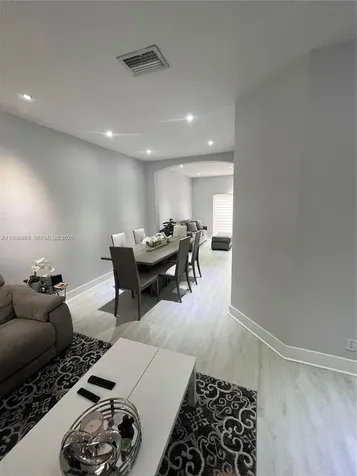 4746 Lago Vista Drive Coconut Creek FL 33073