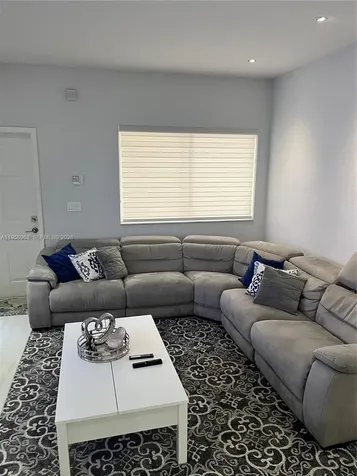 4746 Lago Vista Drive Coconut Creek FL 33073