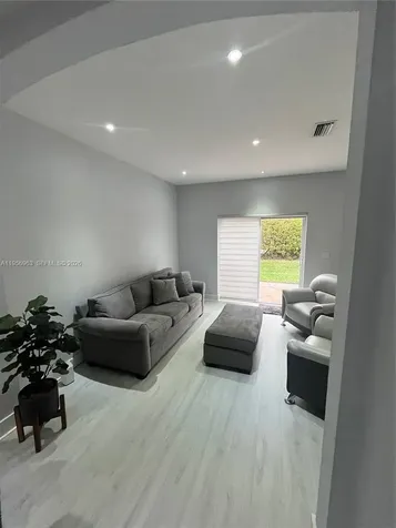 4746 Lago Vista Drive Coconut Creek FL 33073