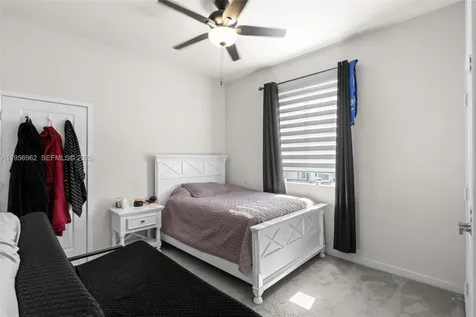 10933 SW 232nd Terrace Homestead FL 33032