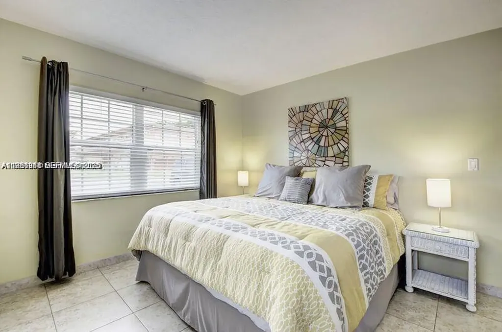 221 SE 9th Avenue Pompano Beach FL 33060