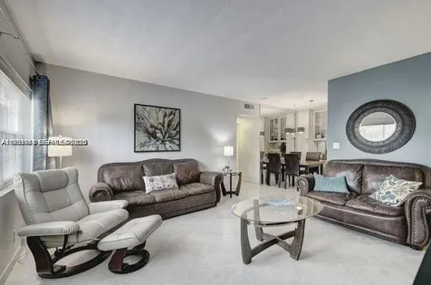 221 SE 9th Avenue Pompano Beach FL 33060