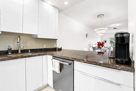 2500 Diana Drive Hallandale Beach FL 33009