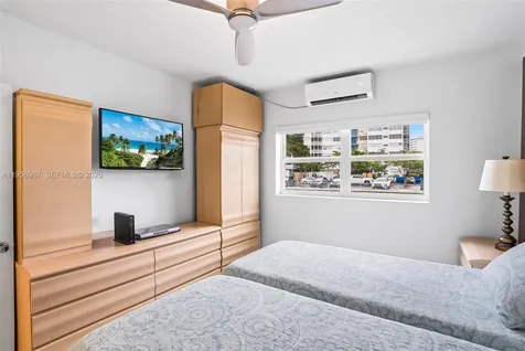 2500 Diana Drive Hallandale Beach FL 33009