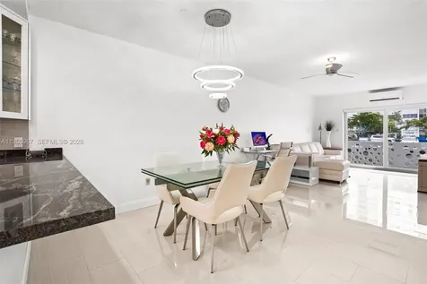 2500 Diana Drive Hallandale Beach FL 33009