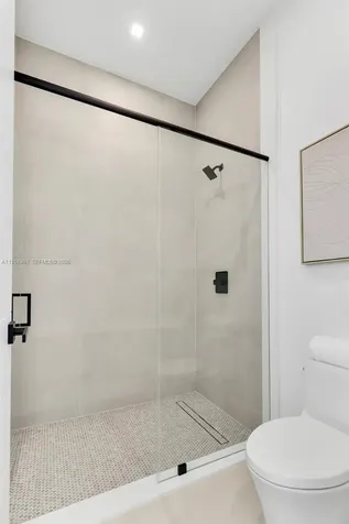 3200 Thomas Avenue Miami FL 33133