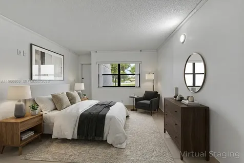 200 Lakeview Drive Weston FL 33326