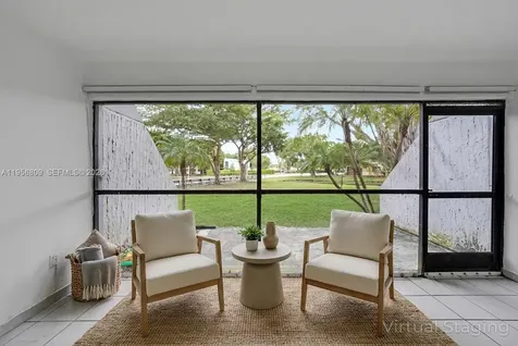 200 Lakeview Drive Weston FL 33326