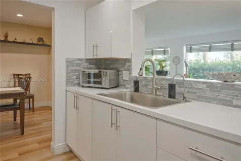 1236 NW 43rd Street Deerfield Beach FL 33064