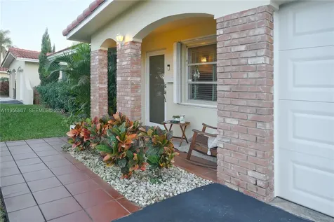 1236 NW 43rd Street Deerfield Beach FL 33064