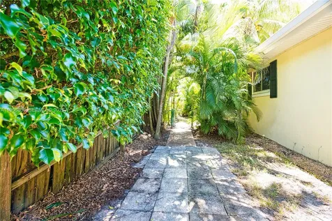 123 S Sewalls Point Road Sewalls Point FL 34996