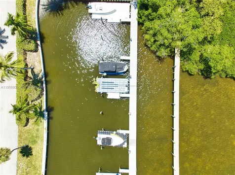 123 S Sewalls Point Road Sewalls Point FL 34996