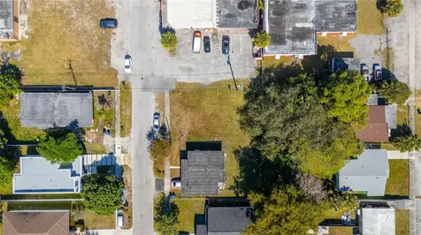 536 NW 16th Avenue Fort Lauderdale FL 33311