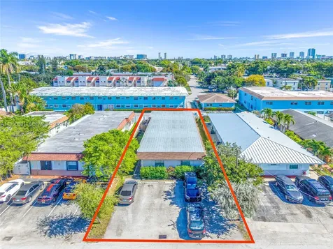 240 SE 9th Avenue Pompano Beach FL 33060