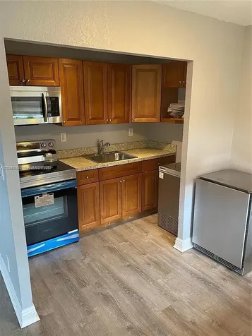 240 SE 9th Avenue Pompano Beach FL 33060