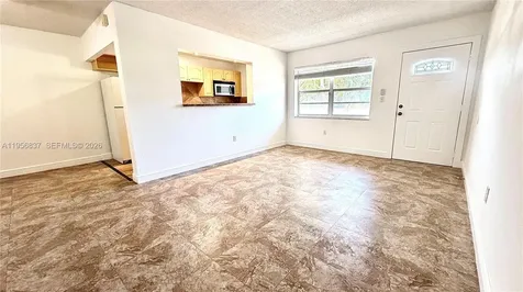 20311 NE 2nd Avenue Miami FL 33179