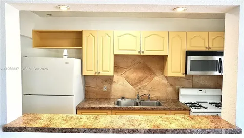 20311 NE 2nd Avenue Miami FL 33179